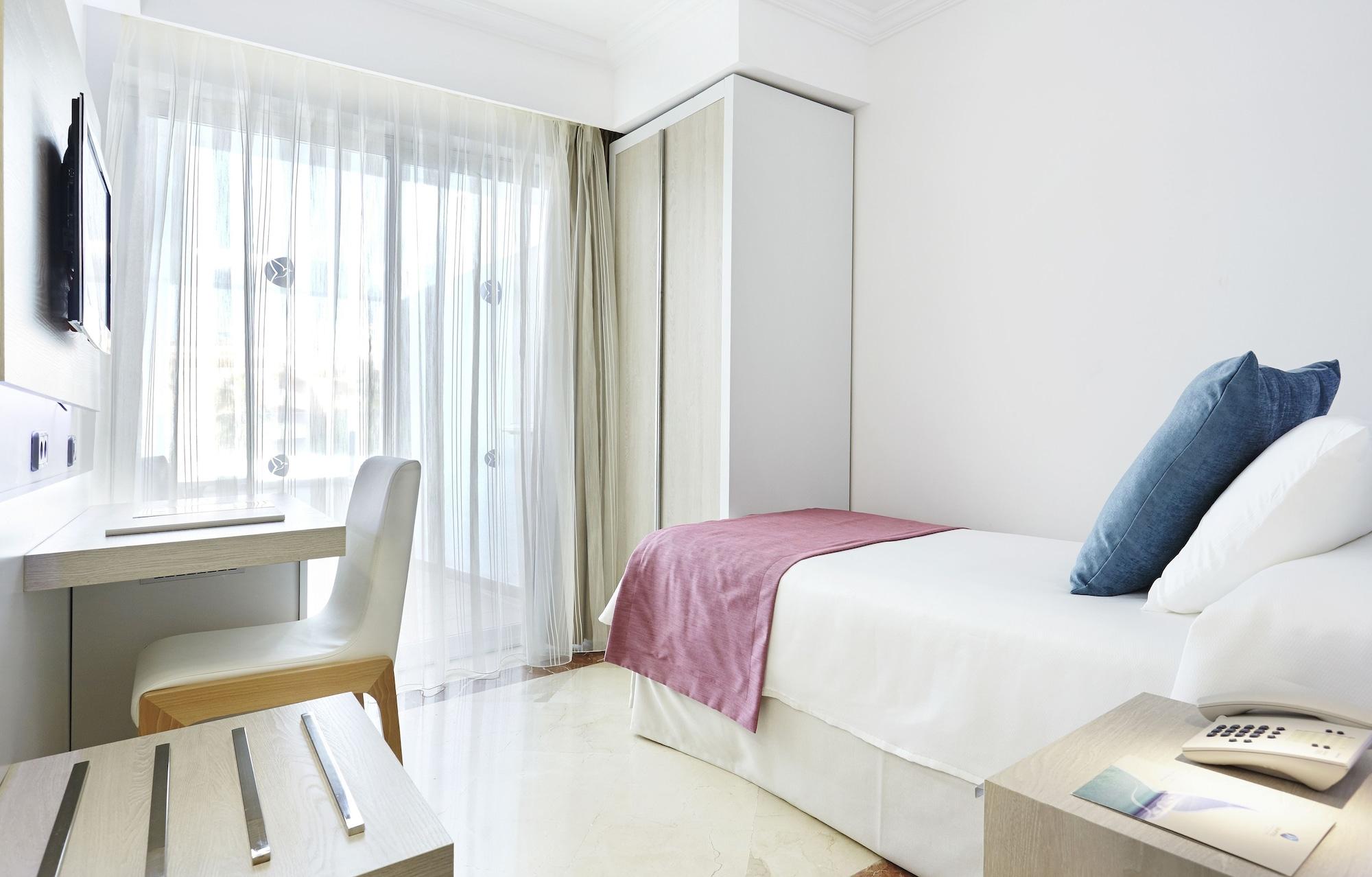 Grupotel Acapulco Playa - Adults Only Плая де Палма Екстериор снимка