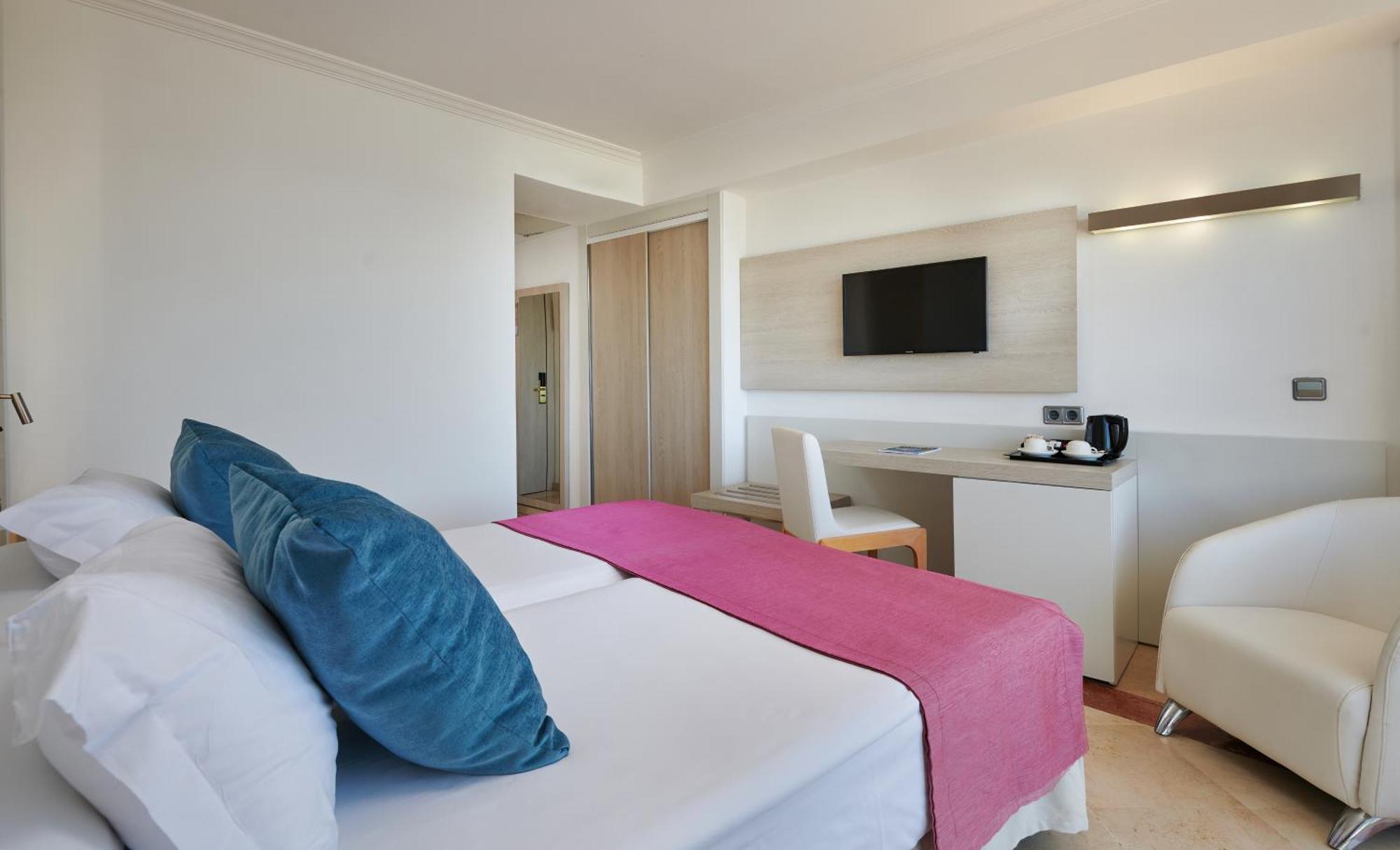 Grupotel Acapulco Playa - Adults Only Плая де Палма Екстериор снимка