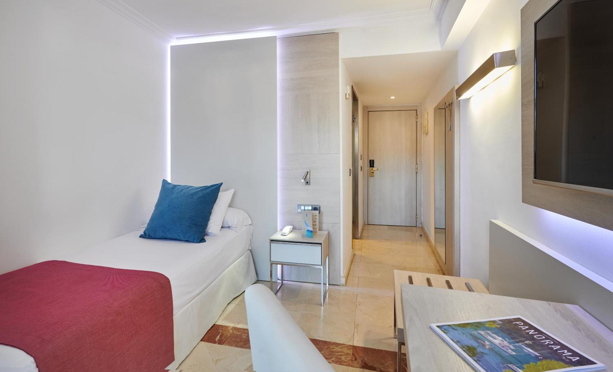 Grupotel Acapulco Playa - Adults Only Плая де Палма Екстериор снимка
