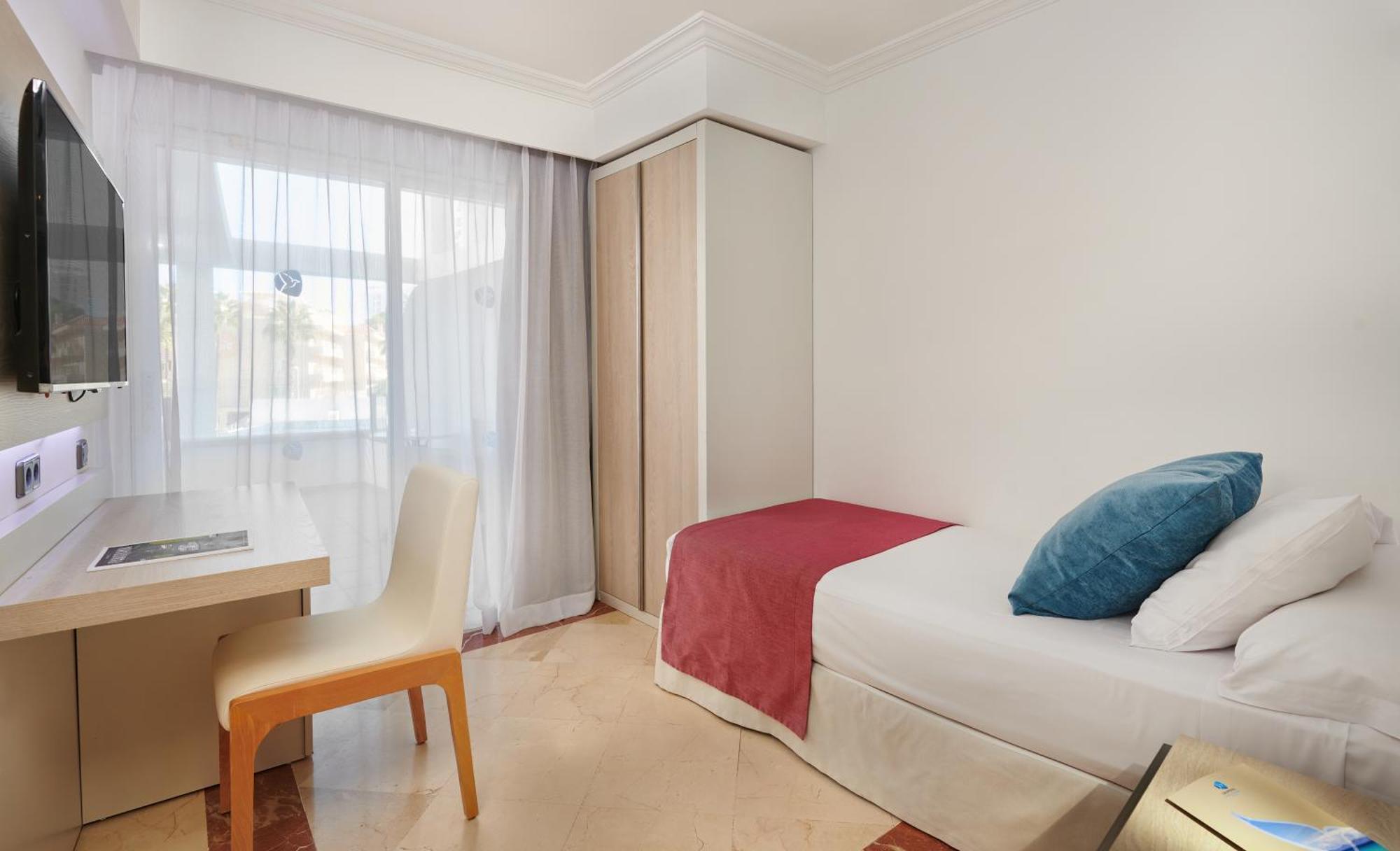 Grupotel Acapulco Playa - Adults Only Плая де Палма Екстериор снимка