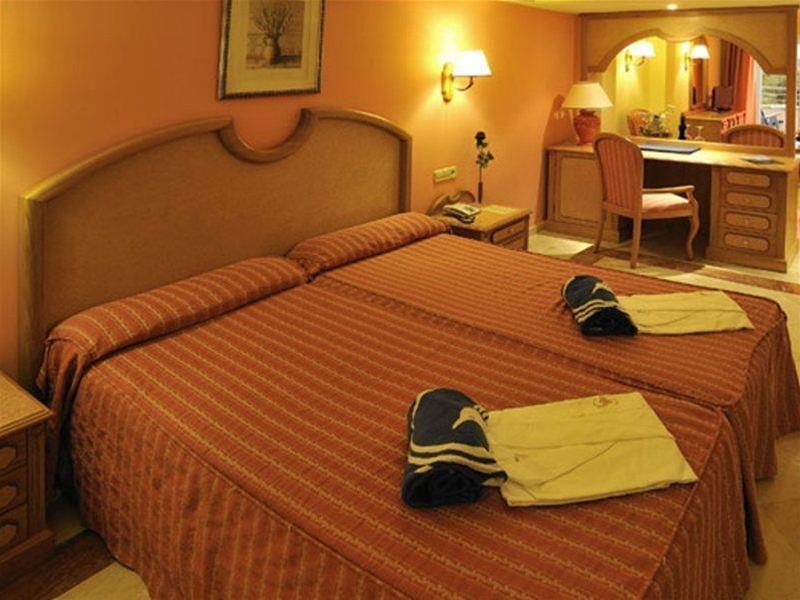 Grupotel Acapulco Playa - Adults Only Плая де Палма Екстериор снимка